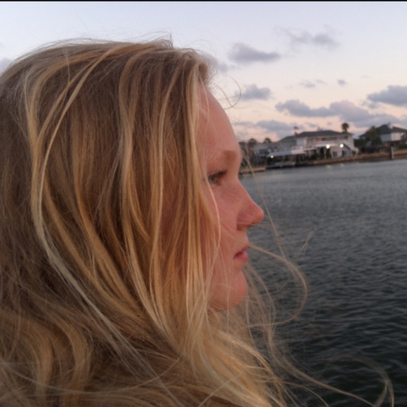 Meet your Posher, Ruby - Picture 1 of 1